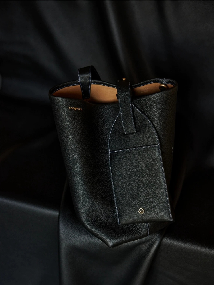 Special Icon Bucket Bag