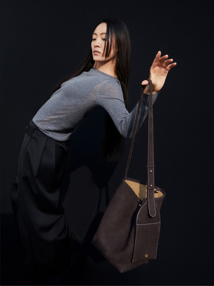 Special Icon Bucket Bag